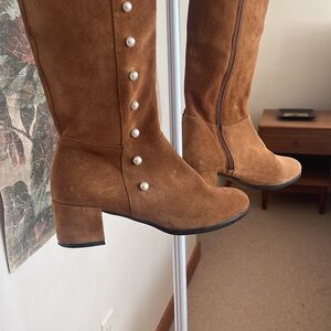 Suede boots made in Spain